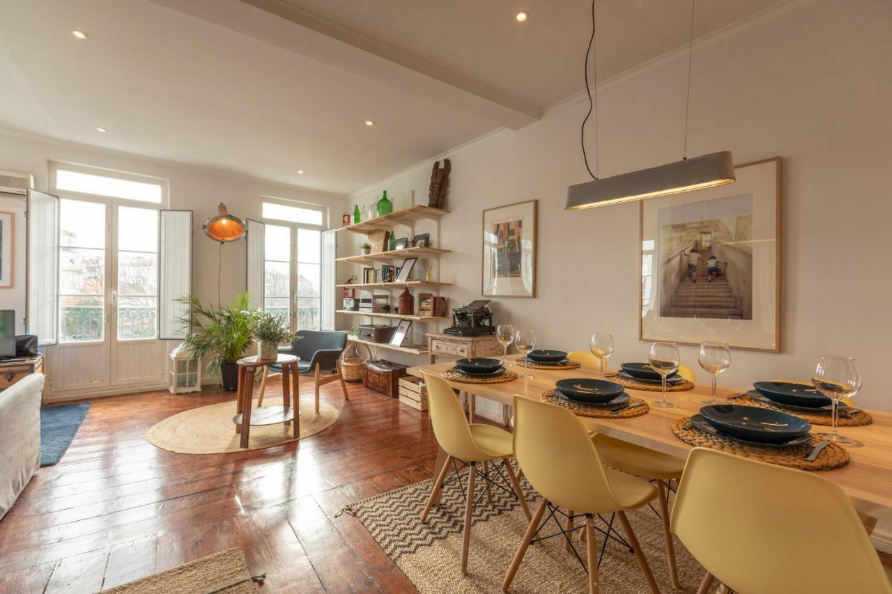 Fantastic Family Apartment In Estrela Lissabon Exterior foto