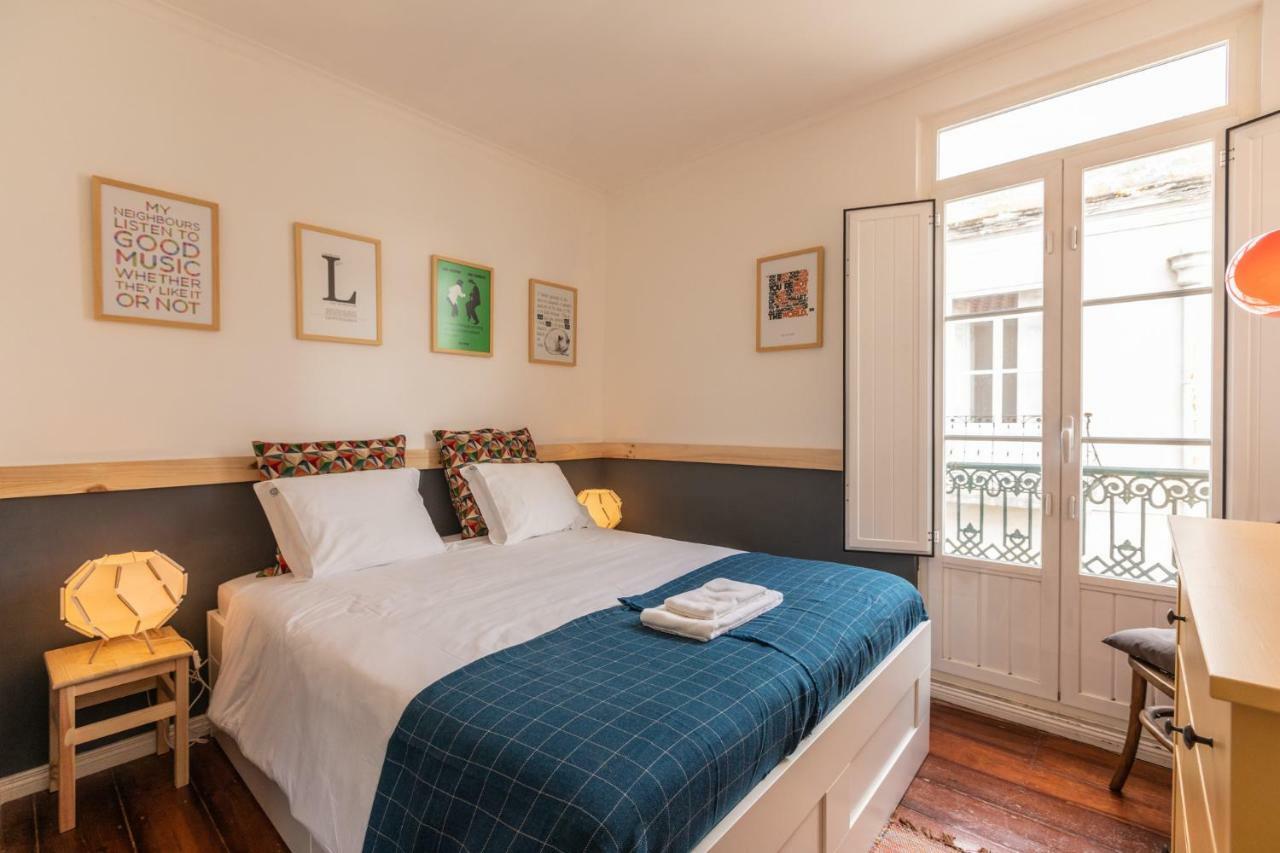 Fantastic Family Apartment In Estrela Lissabon Exterior foto