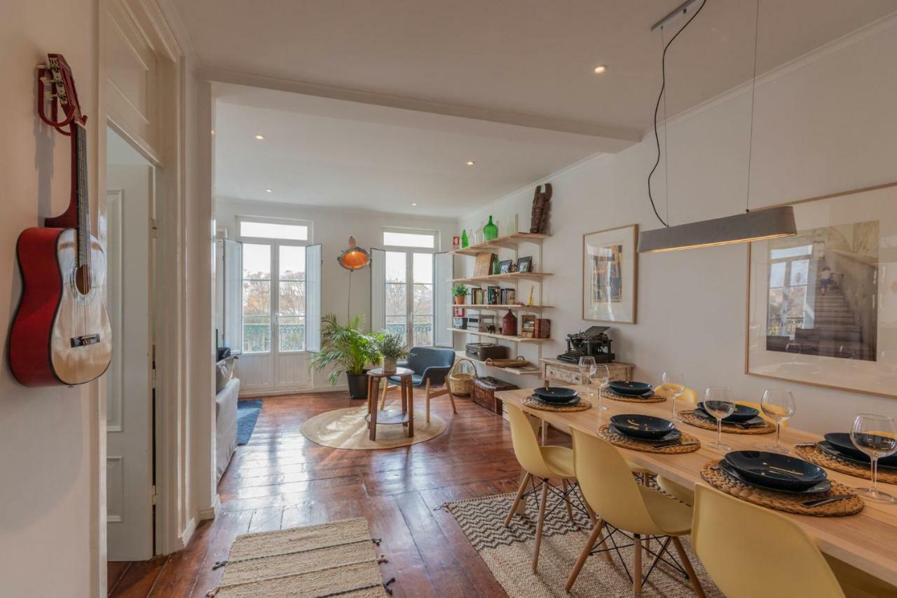 Fantastic Family Apartment In Estrela Lissabon Exterior foto